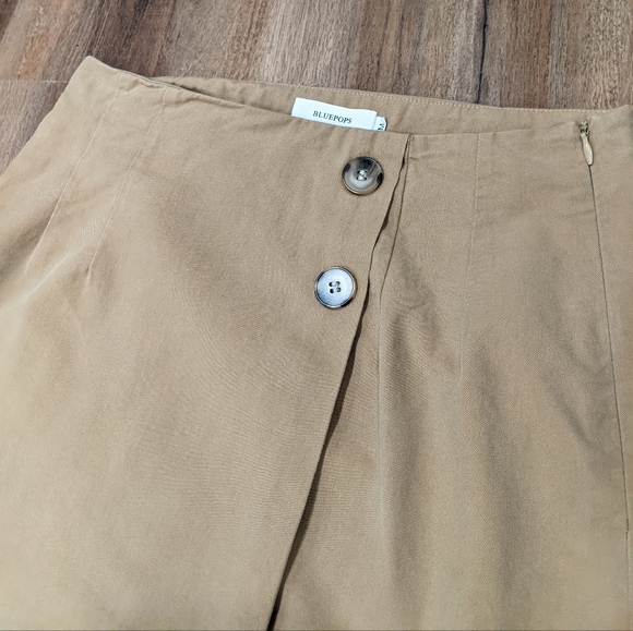 Korean Tan Brown Wrap Midi Skirt with Slit and Decorative Buttons Size S - Picture 7 of 12